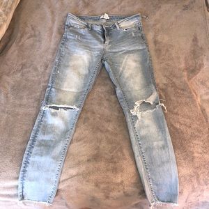 Forever 21 Cropped Ankle Jeans
